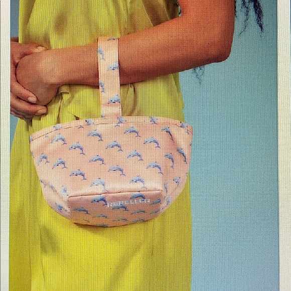 Man Repeller Dolphin Handle Bag - Picture 4 of 5